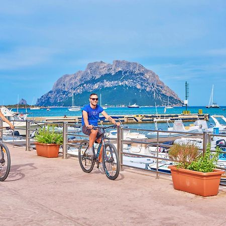 Felix Hotels - Hotel Residence Porto San Paolo Dış mekan fotoğraf