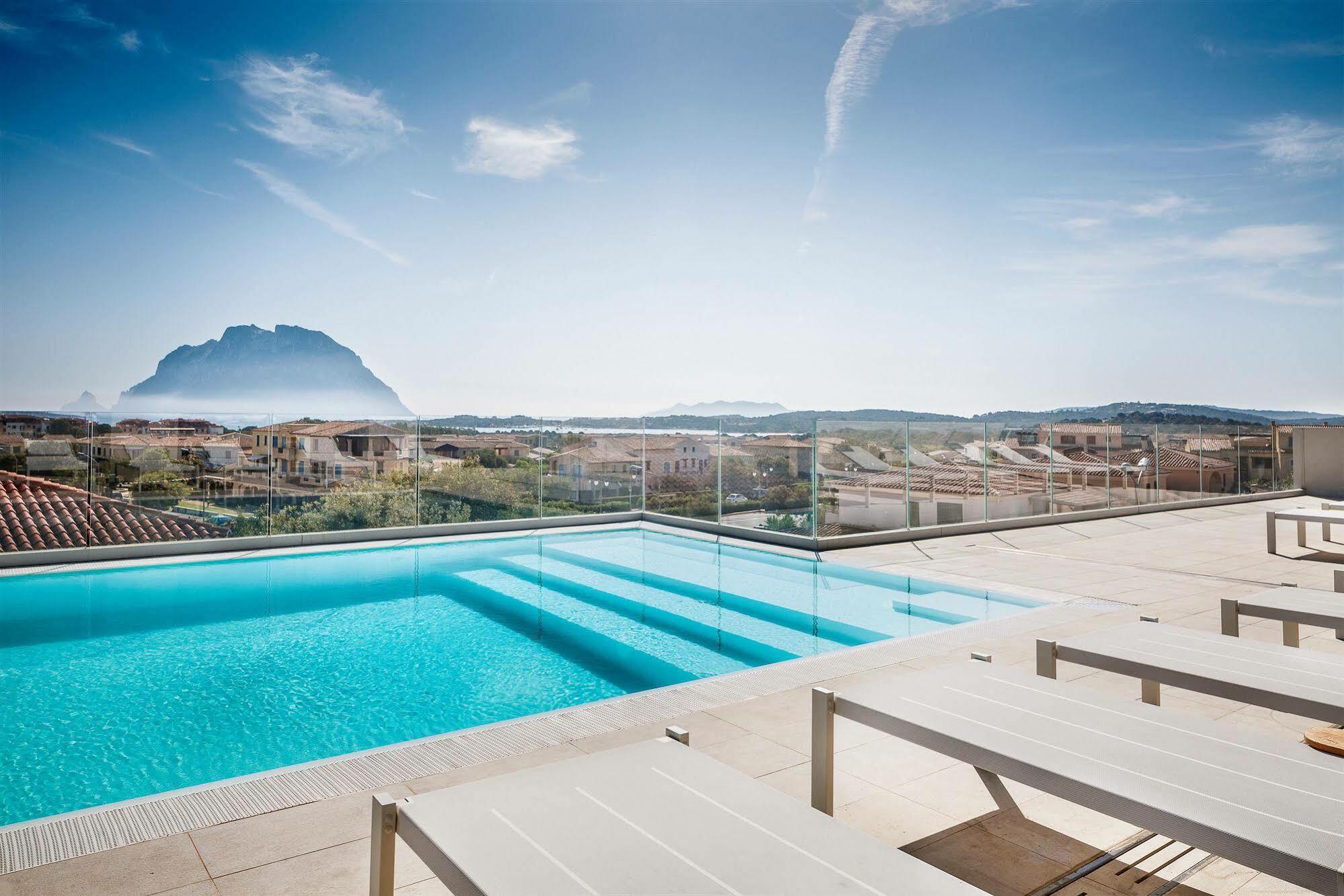 Felix Hotels - Hotel Residence Porto San Paolo Dış mekan fotoğraf